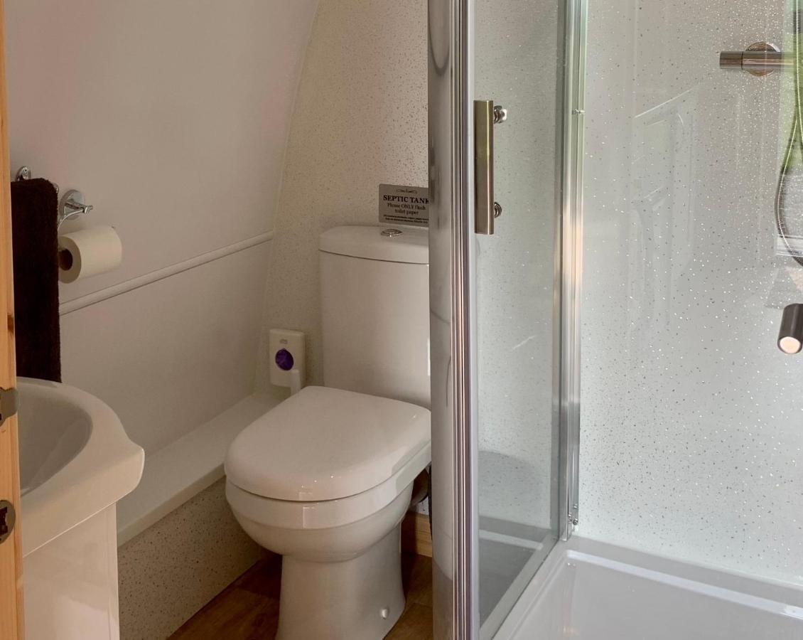 Waterpump Pod For 2 Adults With Ensuite In The Suffolk Countryside Badingham ภายนอก รูปภาพ